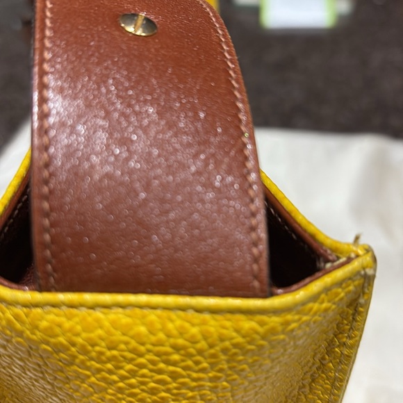 Salvatore Ferragamo handbag - Picture 8 of 10